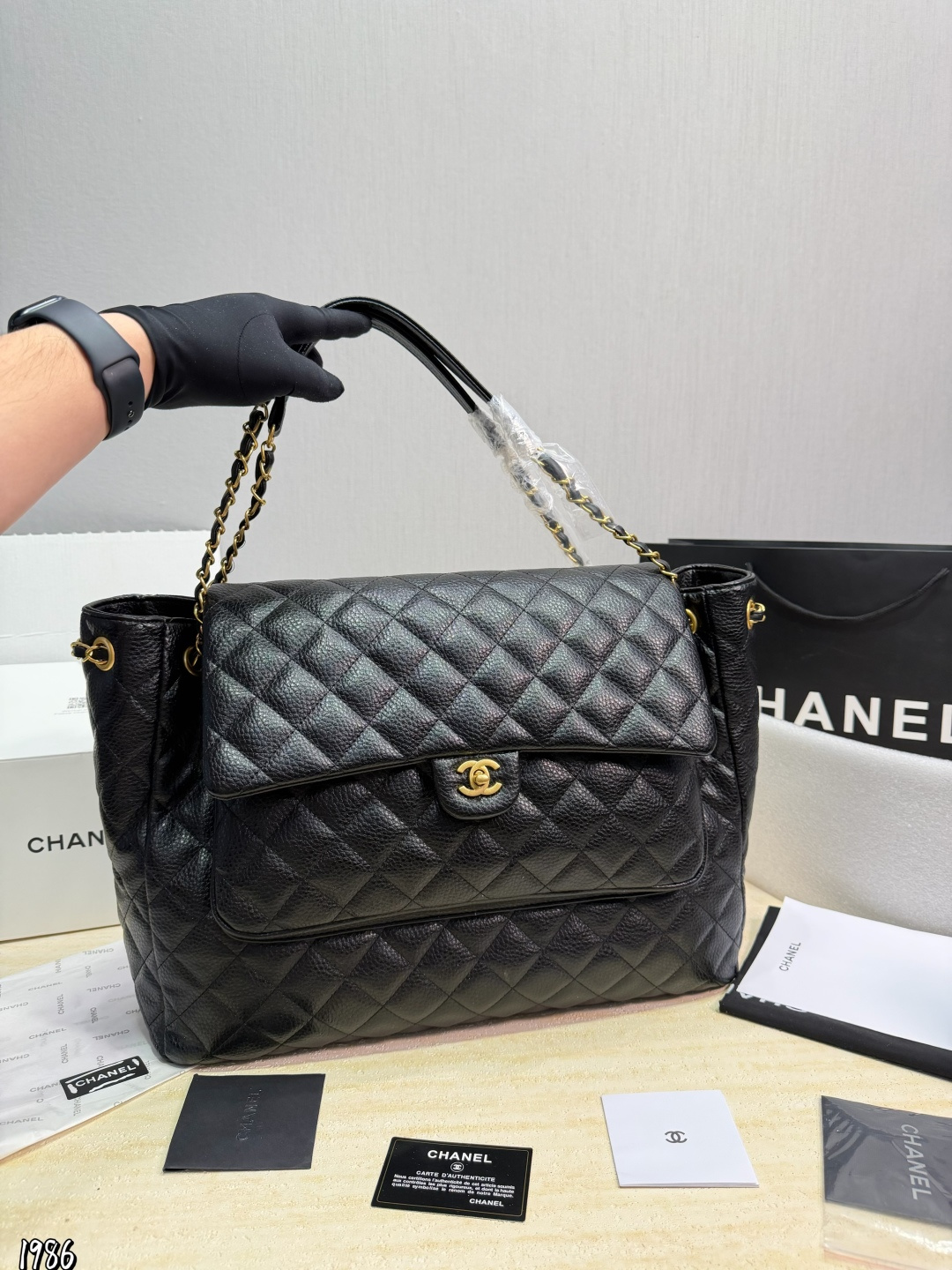 P360 | Cowhide Chanel Needs To Be More Handsome. One Chanel Is Enough | Chanel Black Gold, Large Pocket Tote, Very Special Style | Can Be Worn On One Shoulder/crossbody/wandering, Large Capacity, Cowhide Is Very Durable | Size 42 31