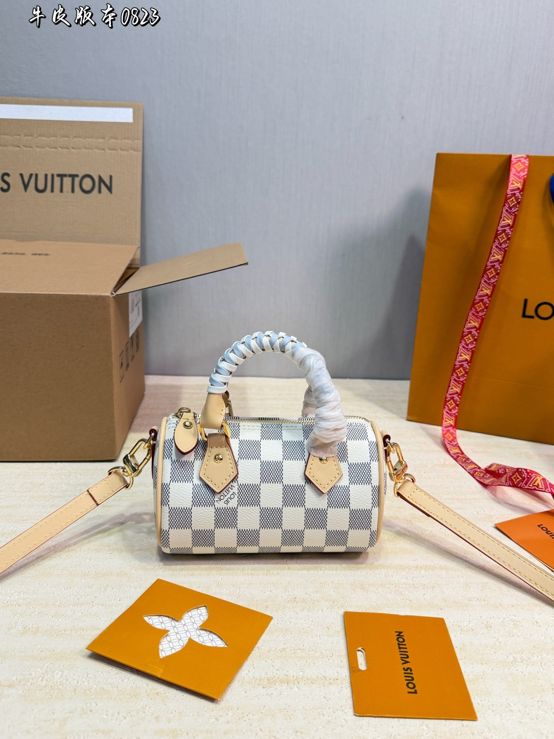 P225 Double Box | Lv Speedy 16 White Checkerboard Handbag | Lv Speedy 16 White Checkerboard Handbag, Classic Damier Azur Series, White Checkerboard Coated Canvas + Vegetable Tanned Leather Handle, Fresh And Elegant. Very Practical For Commuting And Traveling The Detachable Shoulder Strap Allows You To Switch Between Hand And Cross-body Wear At Will. It Is Lightweight And Durable. It Is Very Atmospheric When Paired With Light Colors In Spring And Summer. The Speedy Series Was Born In 1930. It Is Practical And Fashionable And Is A Classic Representative Of Lv