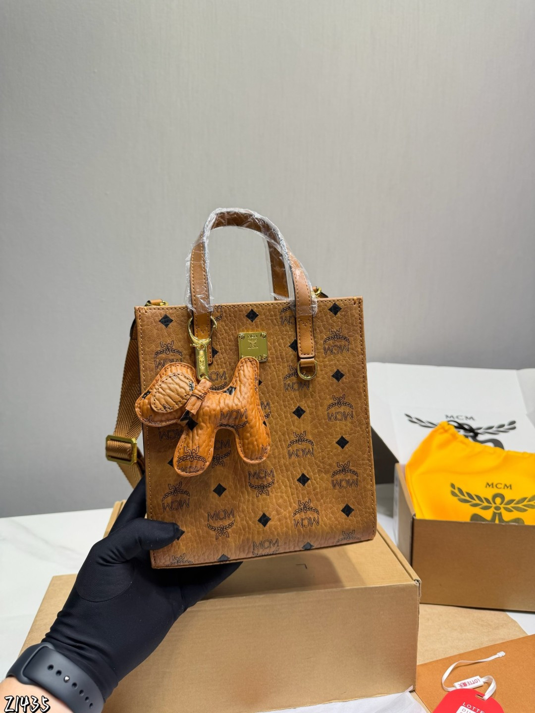 Сумка MCM, подарочная упаковка) — photo 7