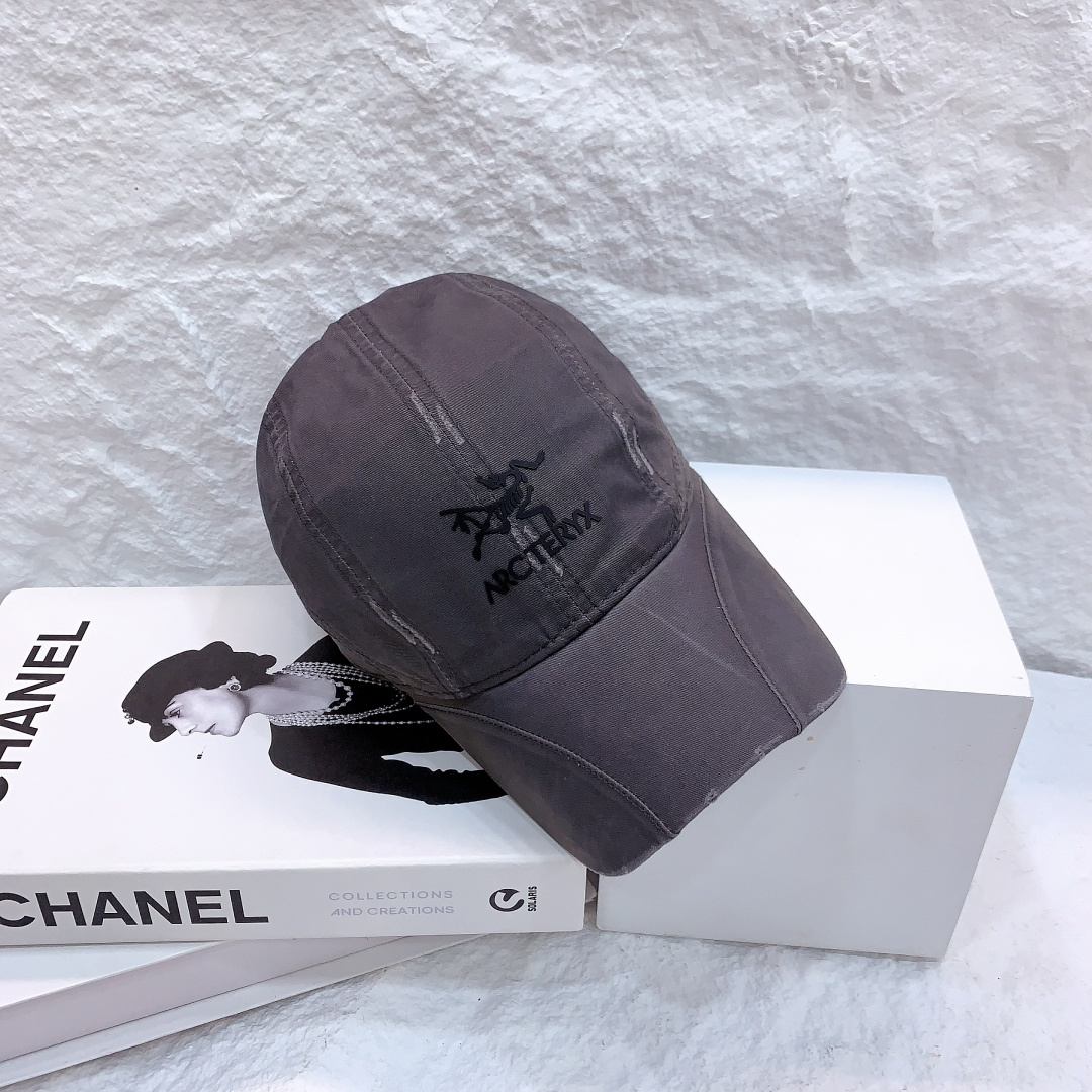 🎀🆕始祖鸟帽檐拼接小众款多色可选‼️