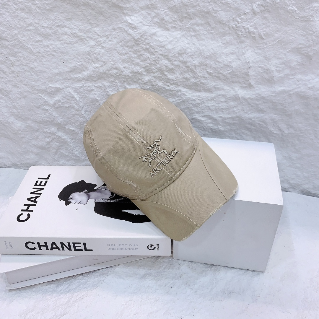 🎀🆕始祖鸟帽檐拼接小众款多色可选‼️