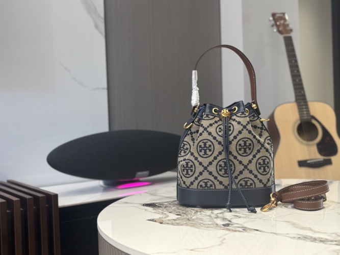 Tory Burch Bucket Bag,Logo Print, Large Size,Card Holder,Navy/Beige 1 Tory Burch Bucket Bag,Logo Print, Large Size,Card Holder,Navy/Beige