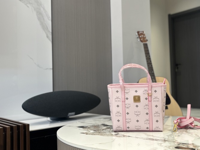 MCM Pink Basket Bag, 20*19cm, Latest Packaging, Perfect for everyday 1 MCM Pink Basket Bag, 20*19cm, Latest Packaging, Perfect for everyday