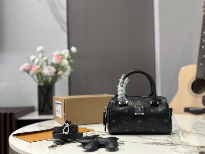 MCM Boston Pillow Bag, Versatile Design, Latest Trendy Style,18 x 13 cm 1 MCM Boston Pillow Bag, Versatile Design, Latest Trendy Style,18 x 13 cm
