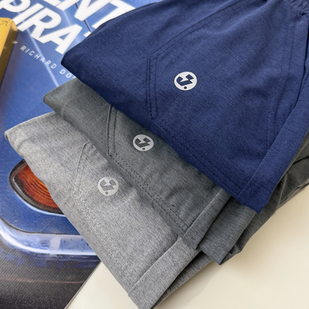 跑量@69.9，110-170 💬 ¡Las mamás están almacenando estos pantalones de primavera, ¡hasta agotar existencias! 👉 ¡Toca para…
