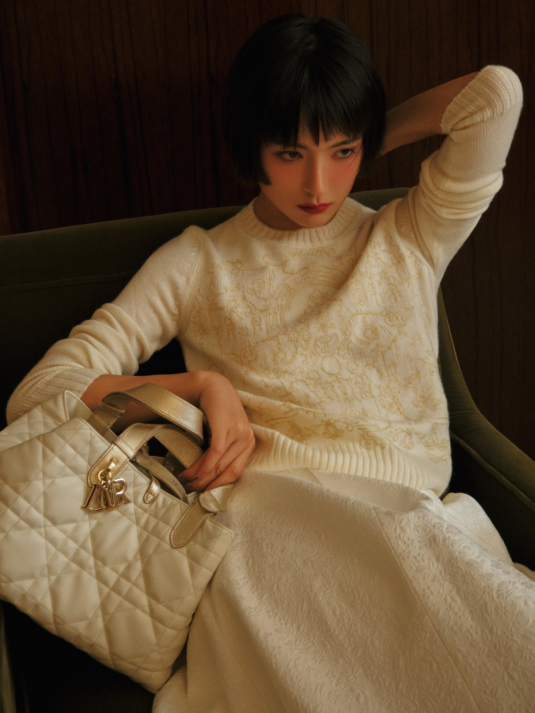 NO:683808,,,19860909,,,Women's clothing