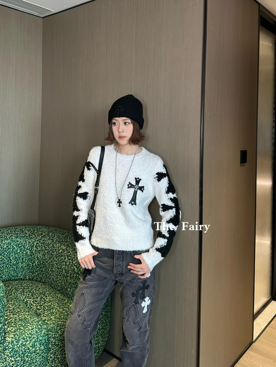 NO:683804,,,19860909,,,Women's clothing