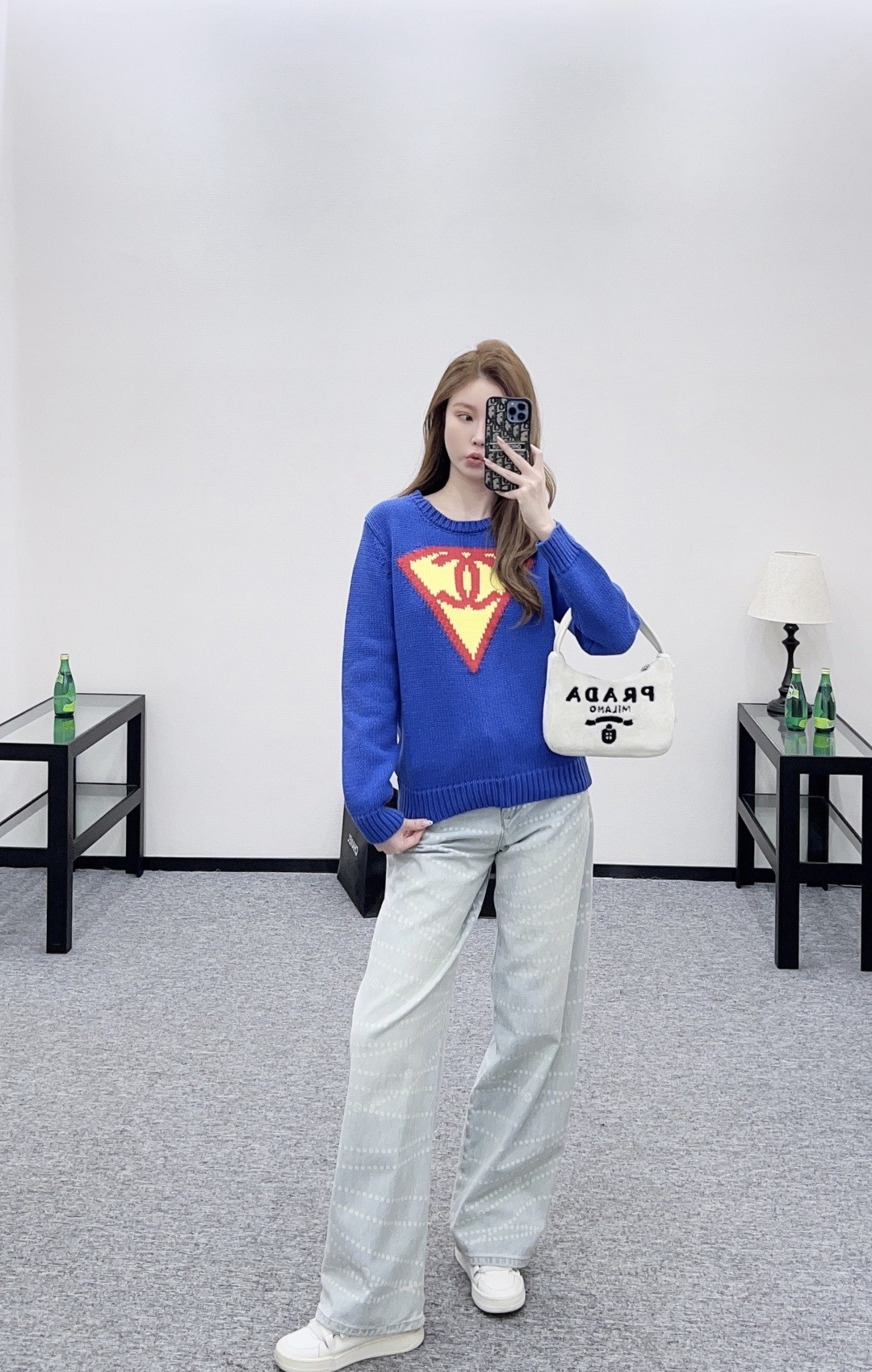 NO:684704,,,19860909,,,Women's clothing