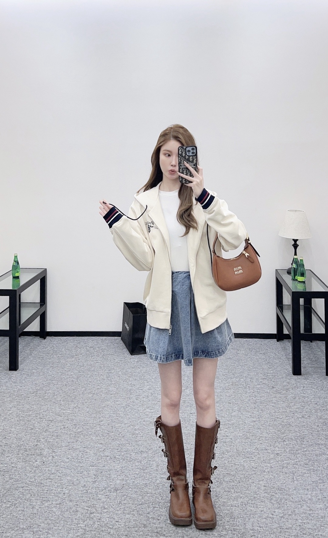 NO:684691,,,19860909,,,Women's clothing