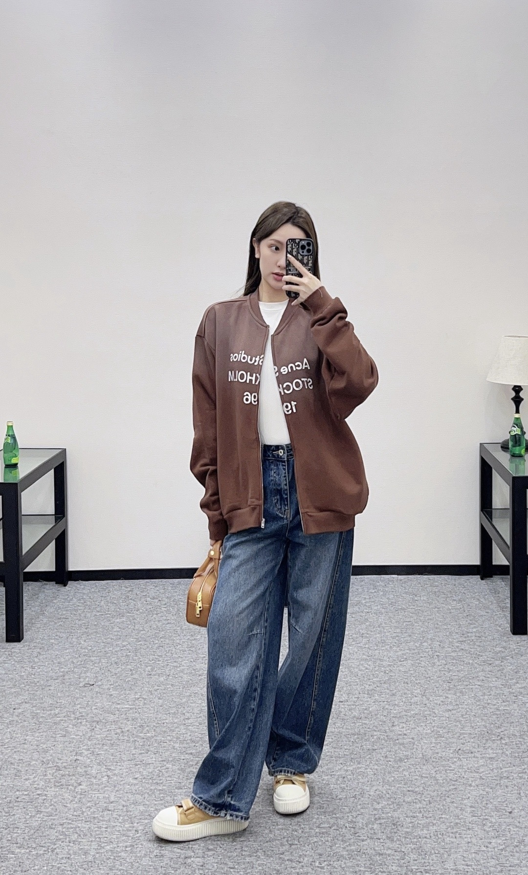 NO:686167,,,19860909,,,Women's clothing