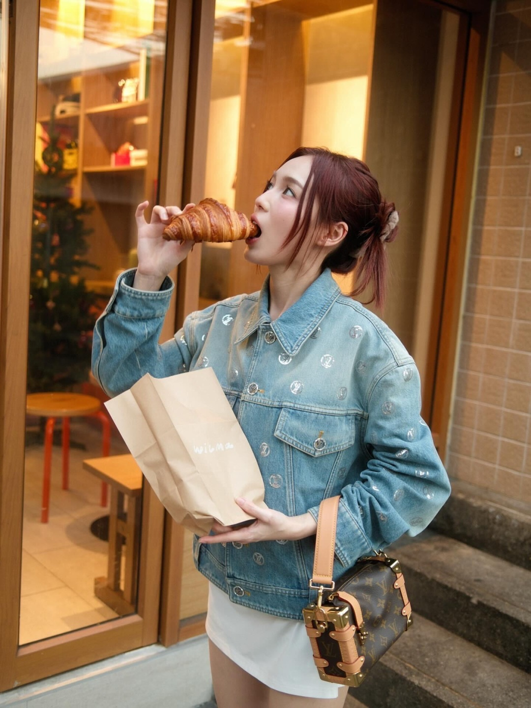 NO:686443,,,19860909,,,Women's clothing