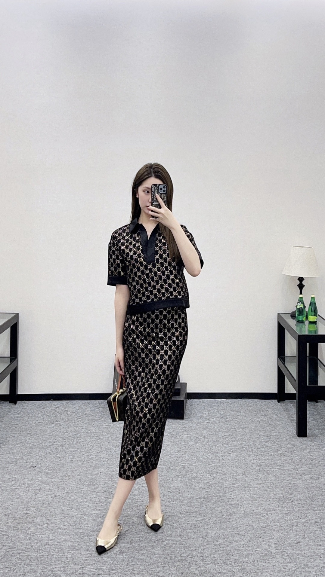 NO:686839,,,19860909,,,Women's clothing