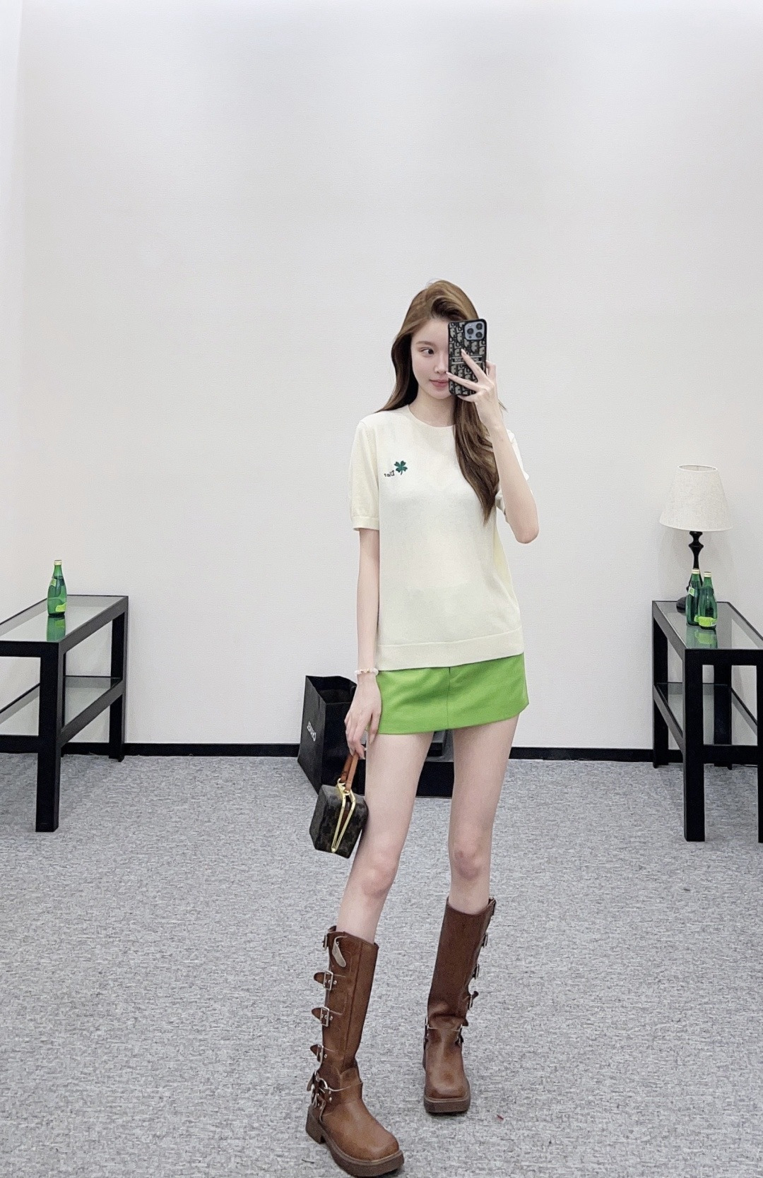 NO:686855,,,19860909,,,Women's clothing