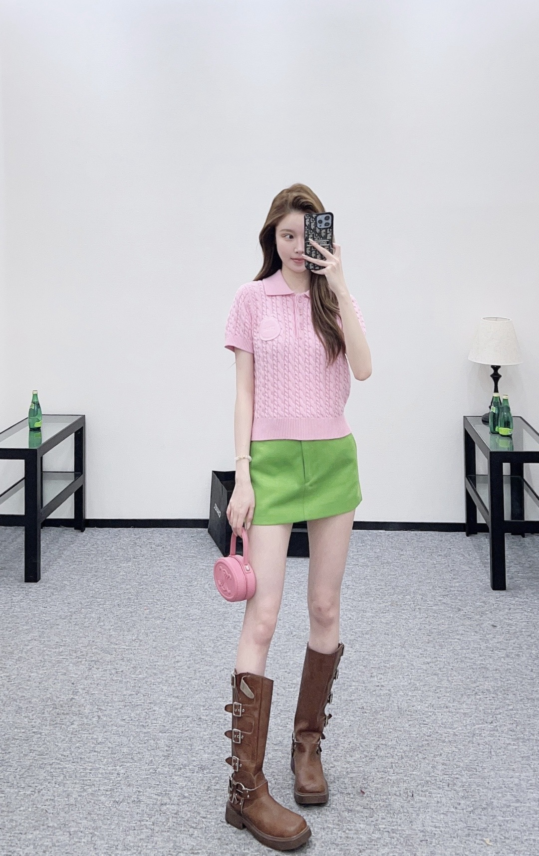 NO:686831,,,19860909,,,Women's clothing