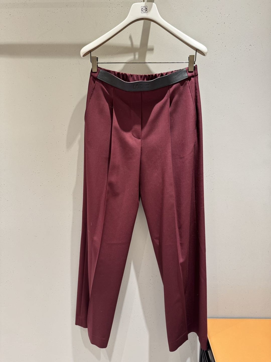 NO:686848,,,19860909,,,Women's clothing