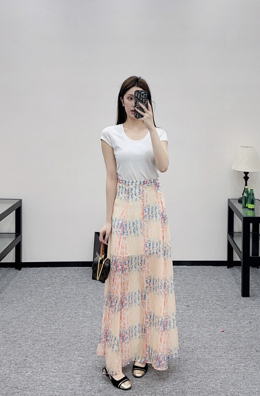 NO:686816,,,19860909,,,Women's clothing