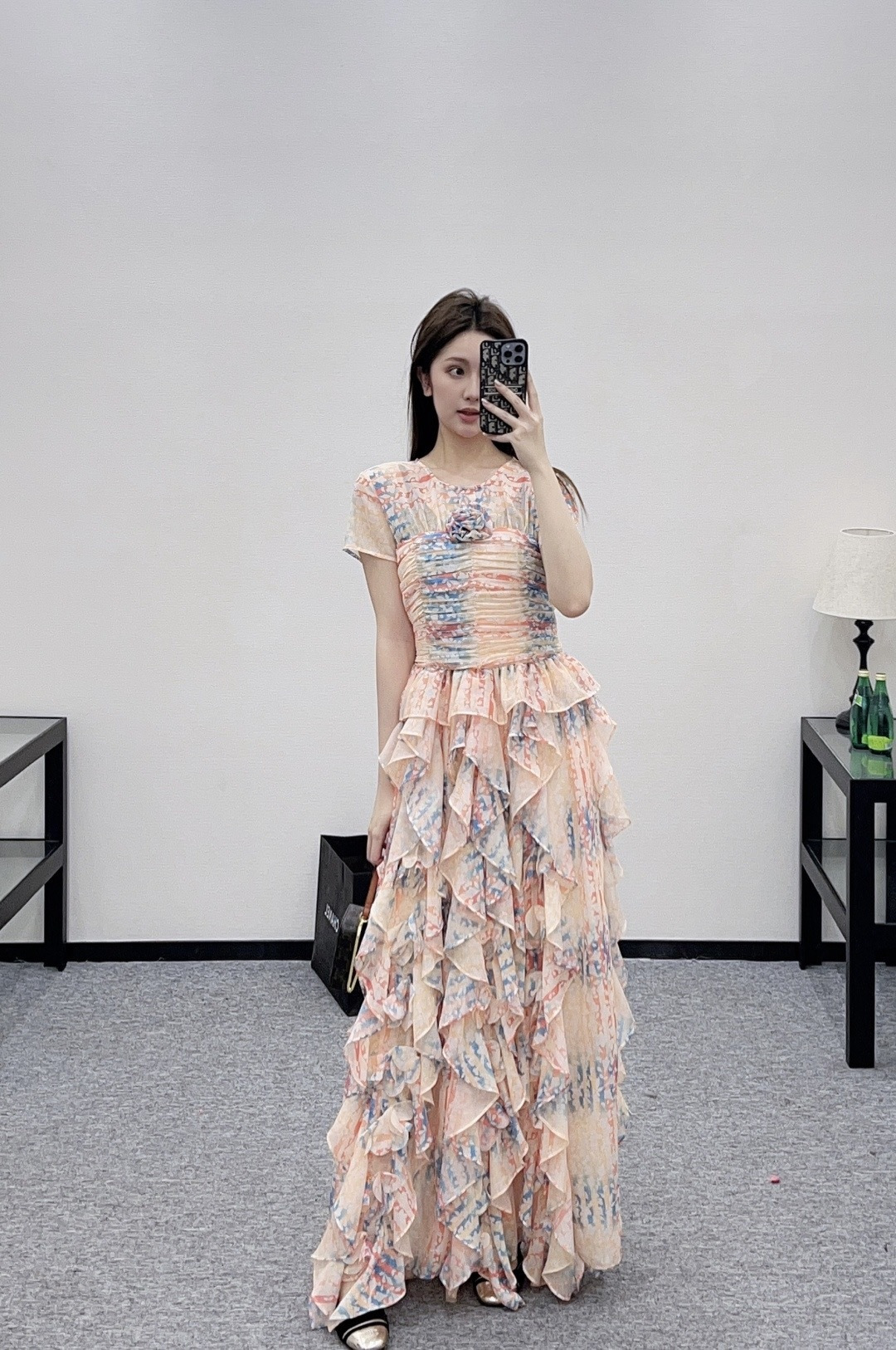 NO:686812,,,19860909,,,Women's clothing