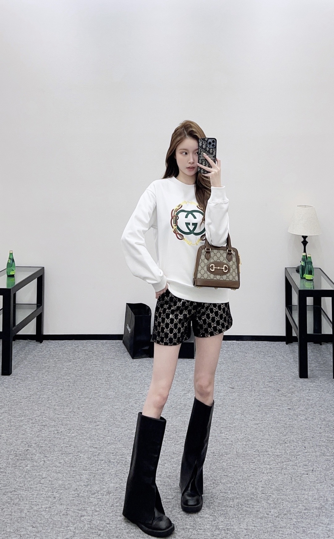 NO:686815,,,19860909,,,Women's clothing