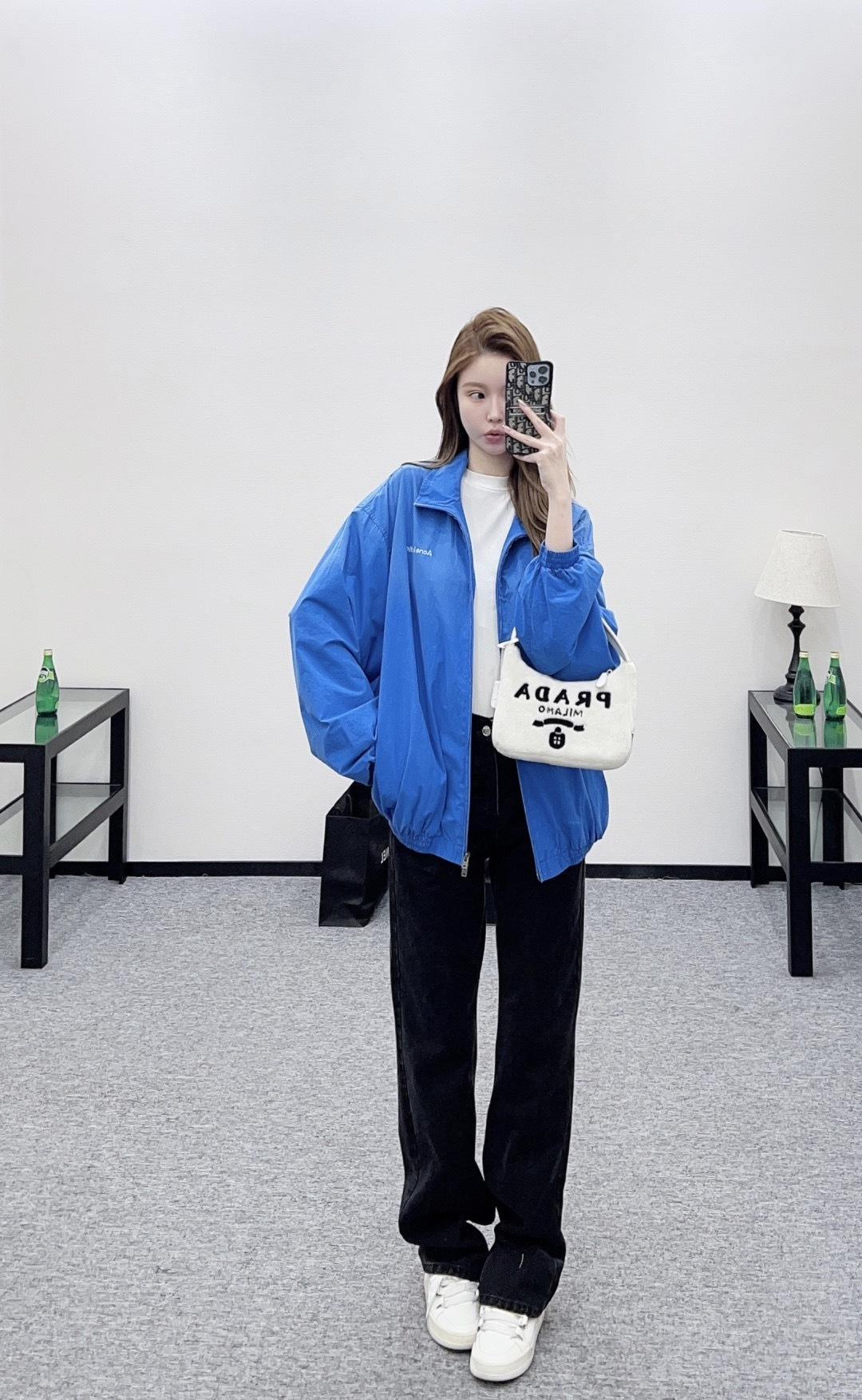 NO:693694,,,19860909,,,Women's clothing