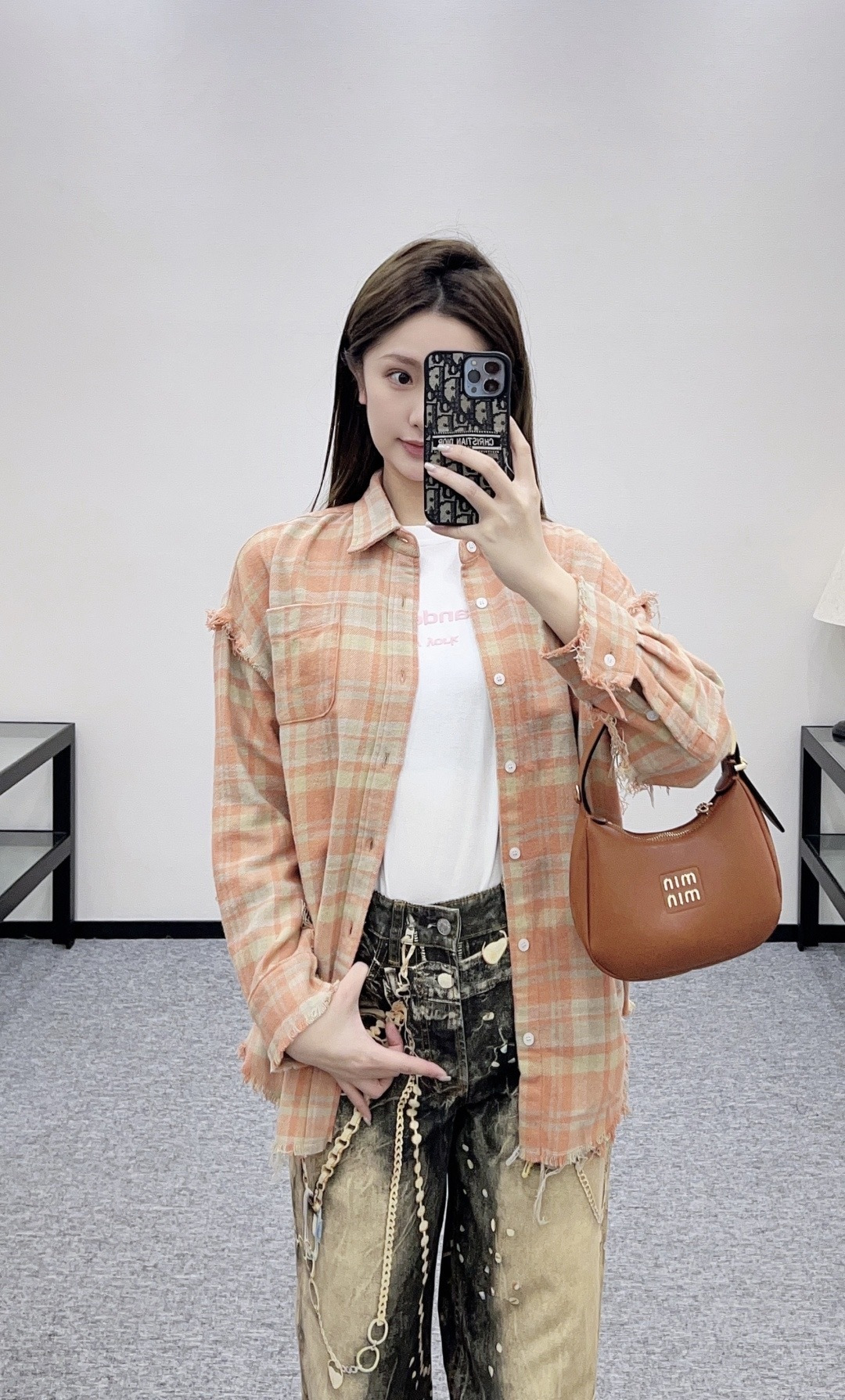 NO:693658,,,19860909,,,Women's clothing