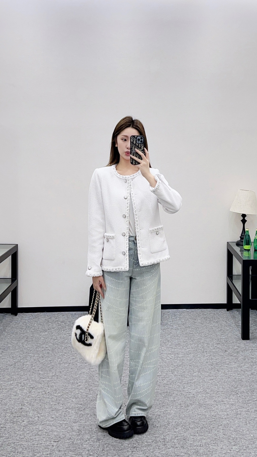 NO:693669,,,19860909,,,Women's clothing