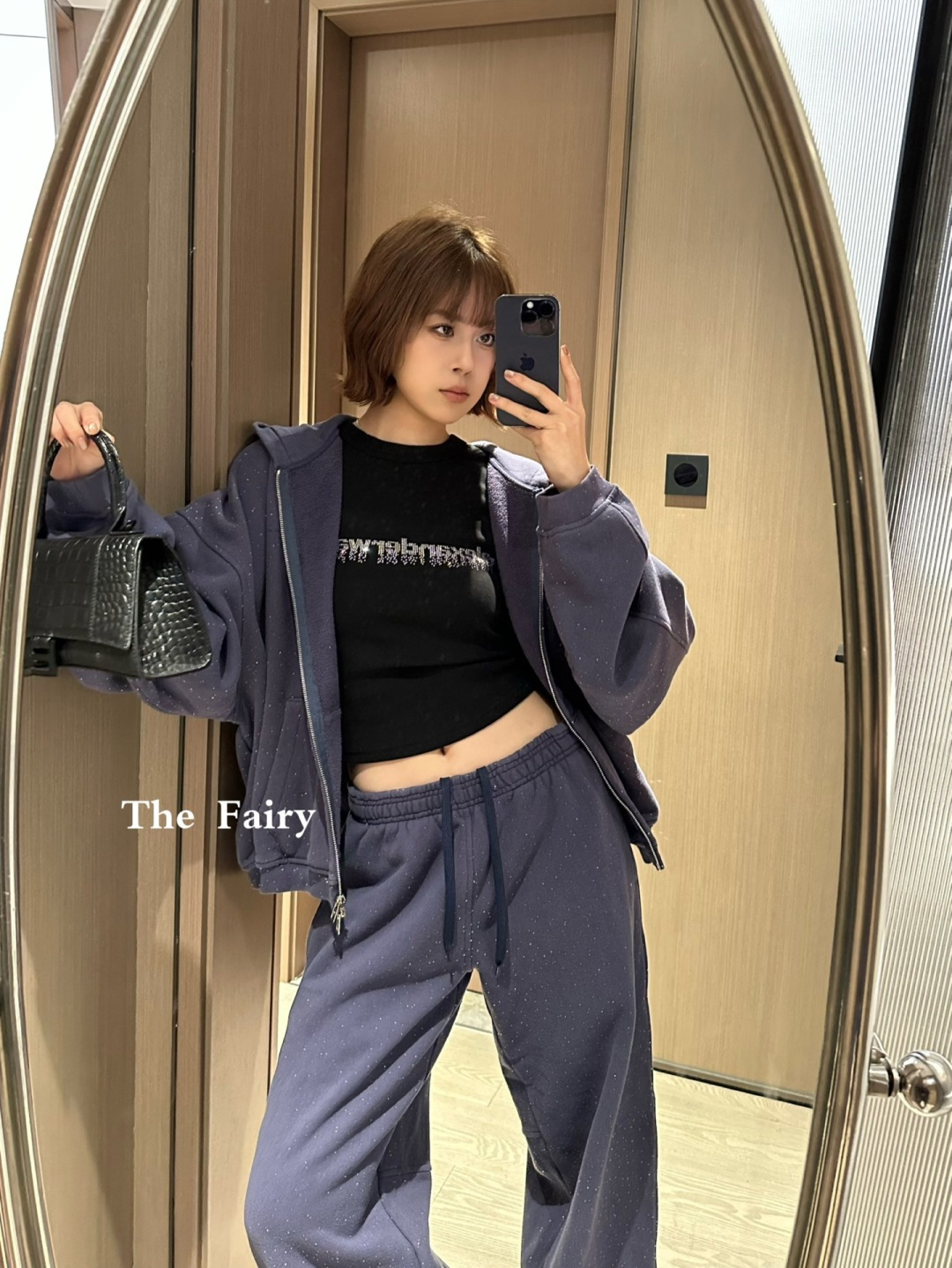 NO:693629,,,19860909,,,Women's clothing