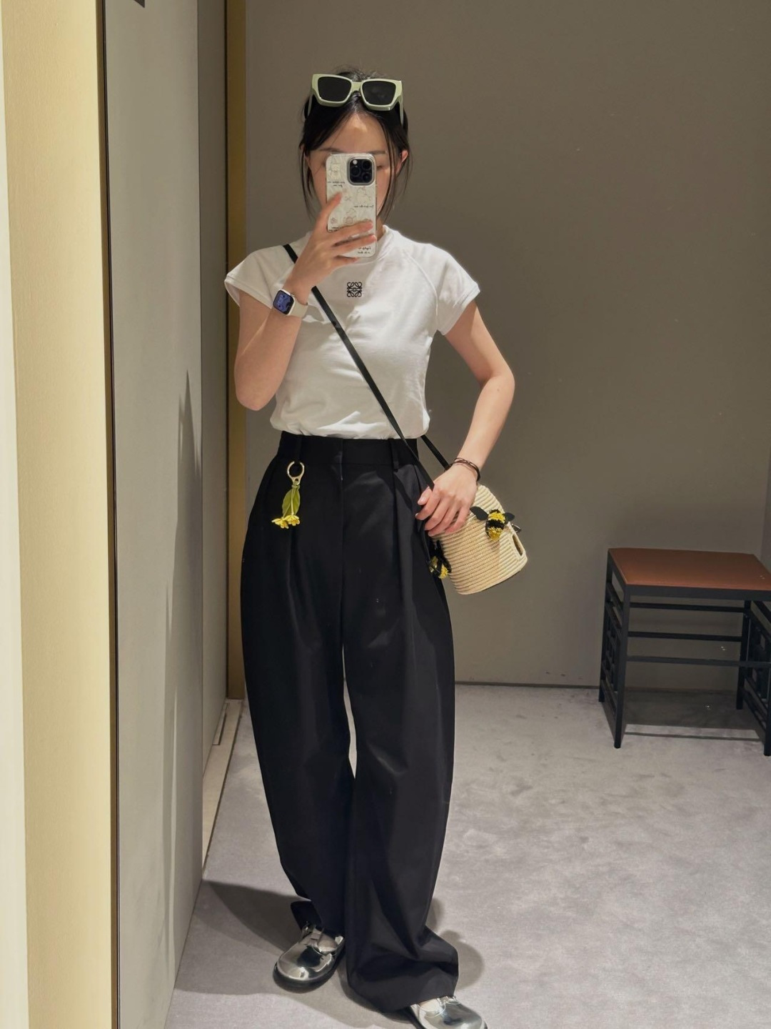 NO:694548,,,19860909,,,Women's clothing