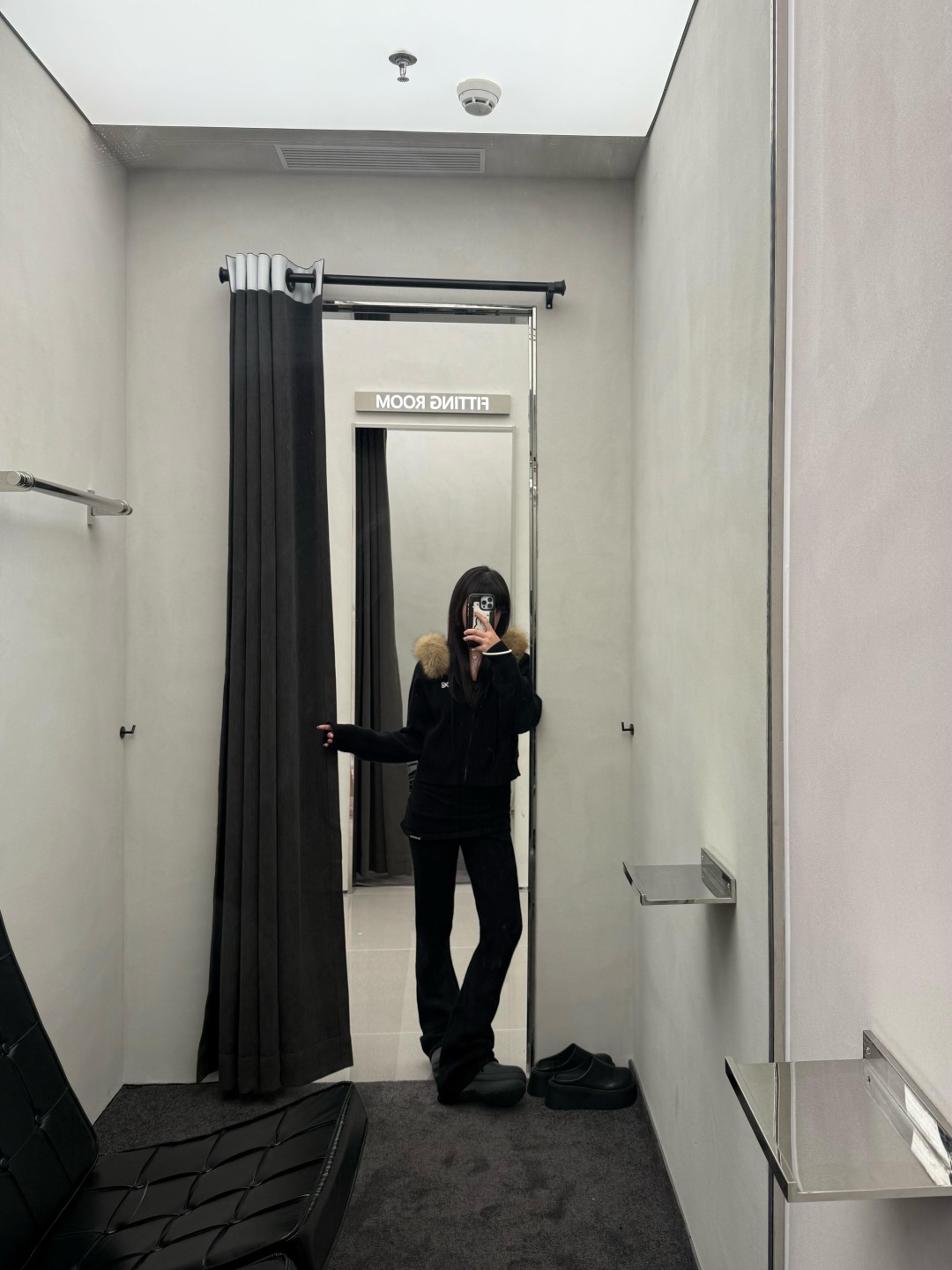 NO:694524,,,19860909,,,Women's clothing