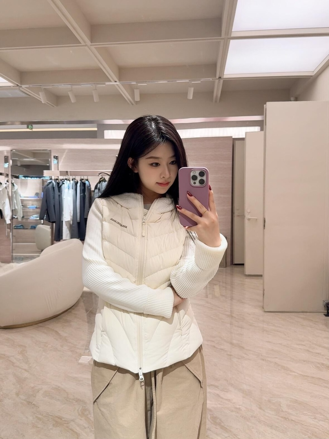 NO:694556,,,19860909,,,Women's clothing