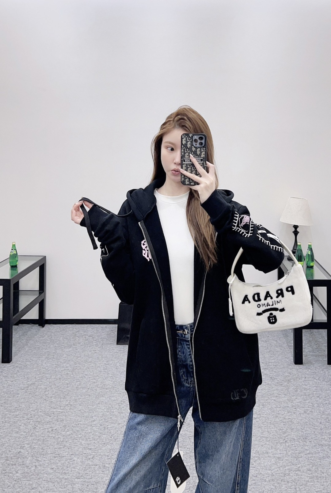 NO:695479,,,19860909,,,Women's clothing