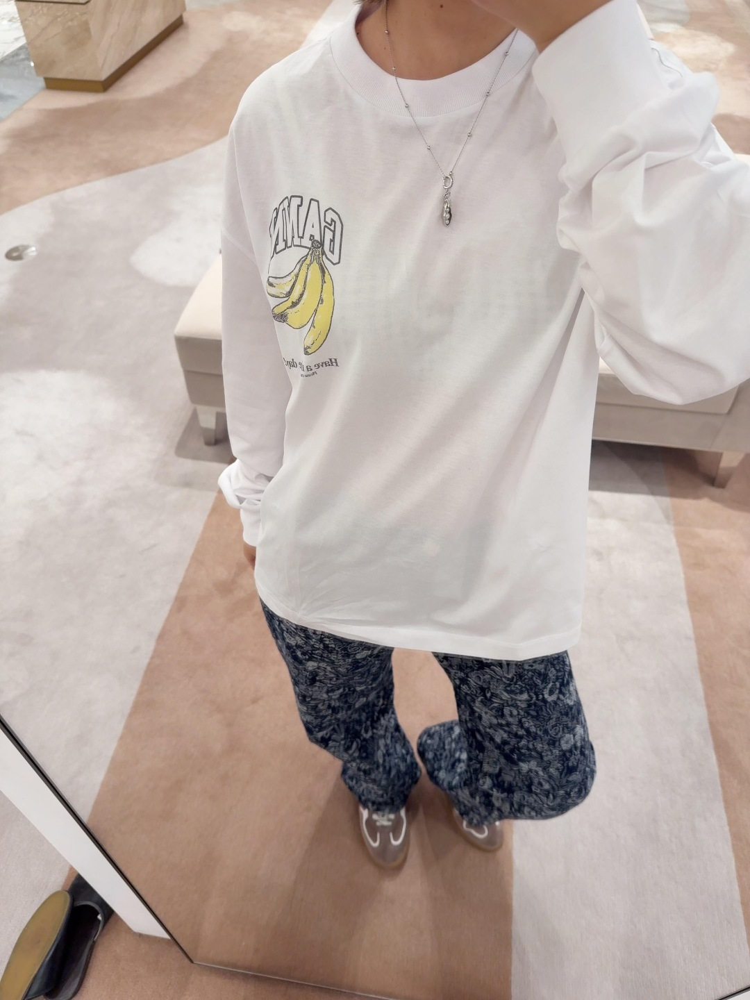 NO:695419,,,19860909,,,Women's clothing