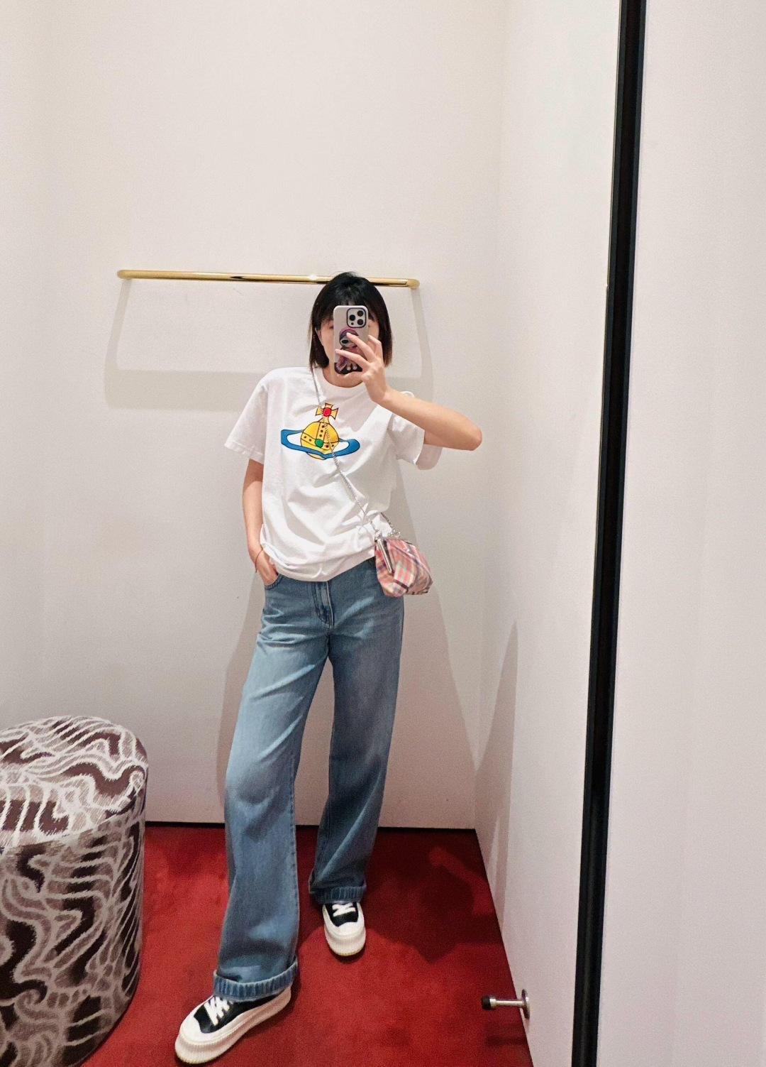 NO:696206,,,19860909,,,Women's clothing