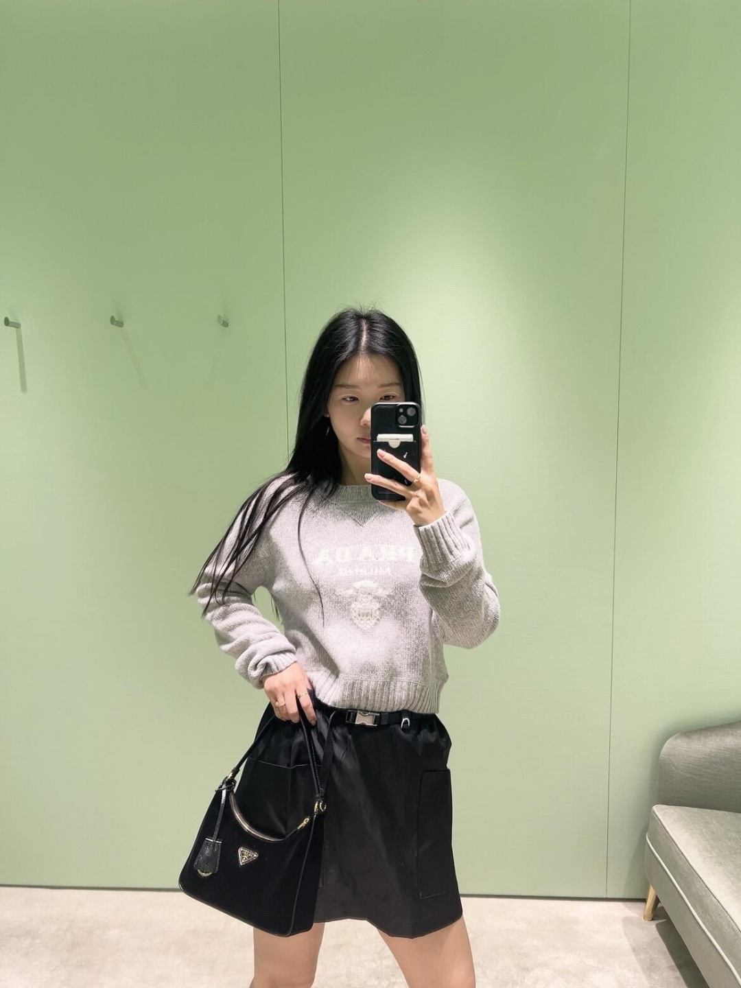 NO:696199,,,19860909,,,Women's clothing