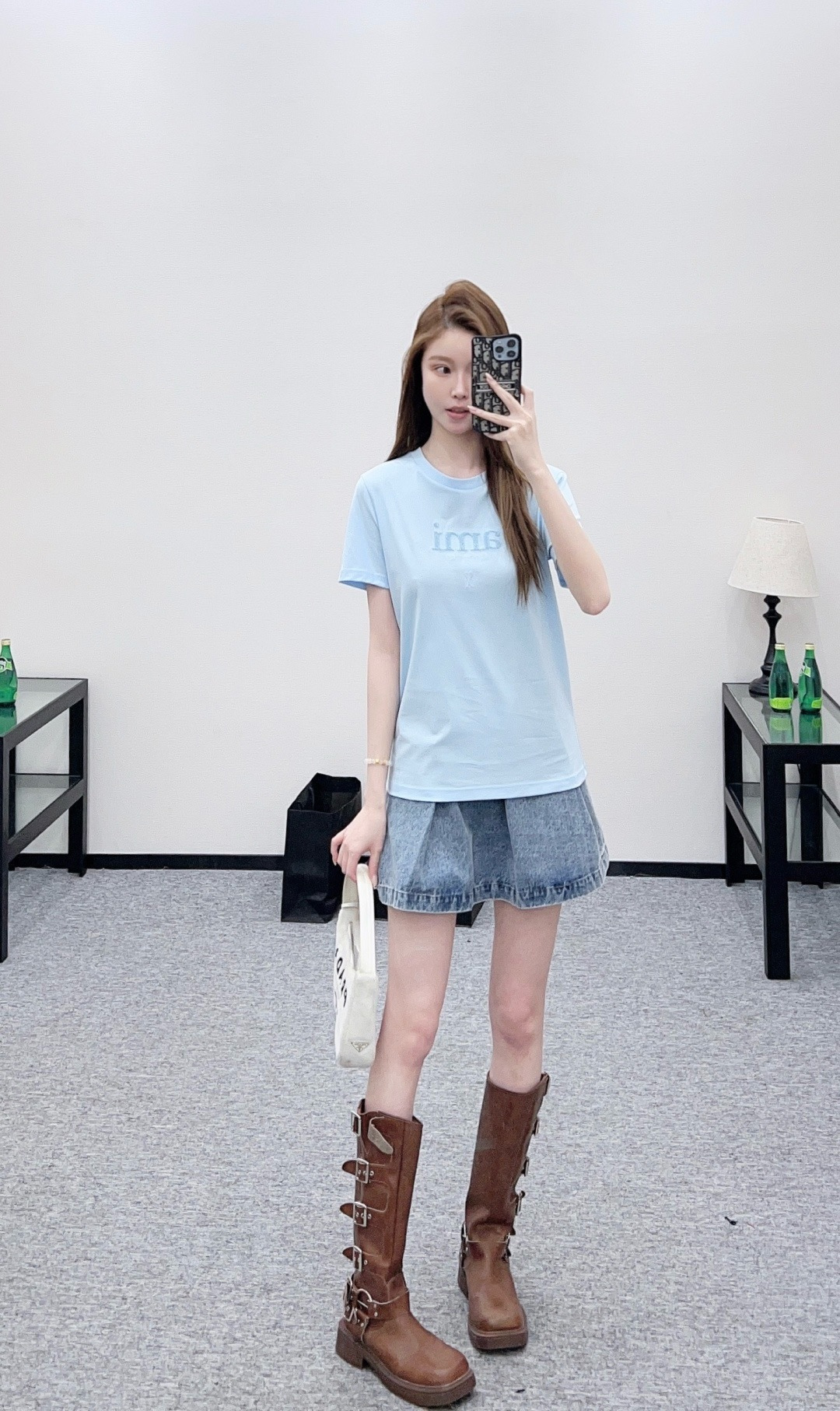 NO:697063,,,19860909,,,Women's clothing