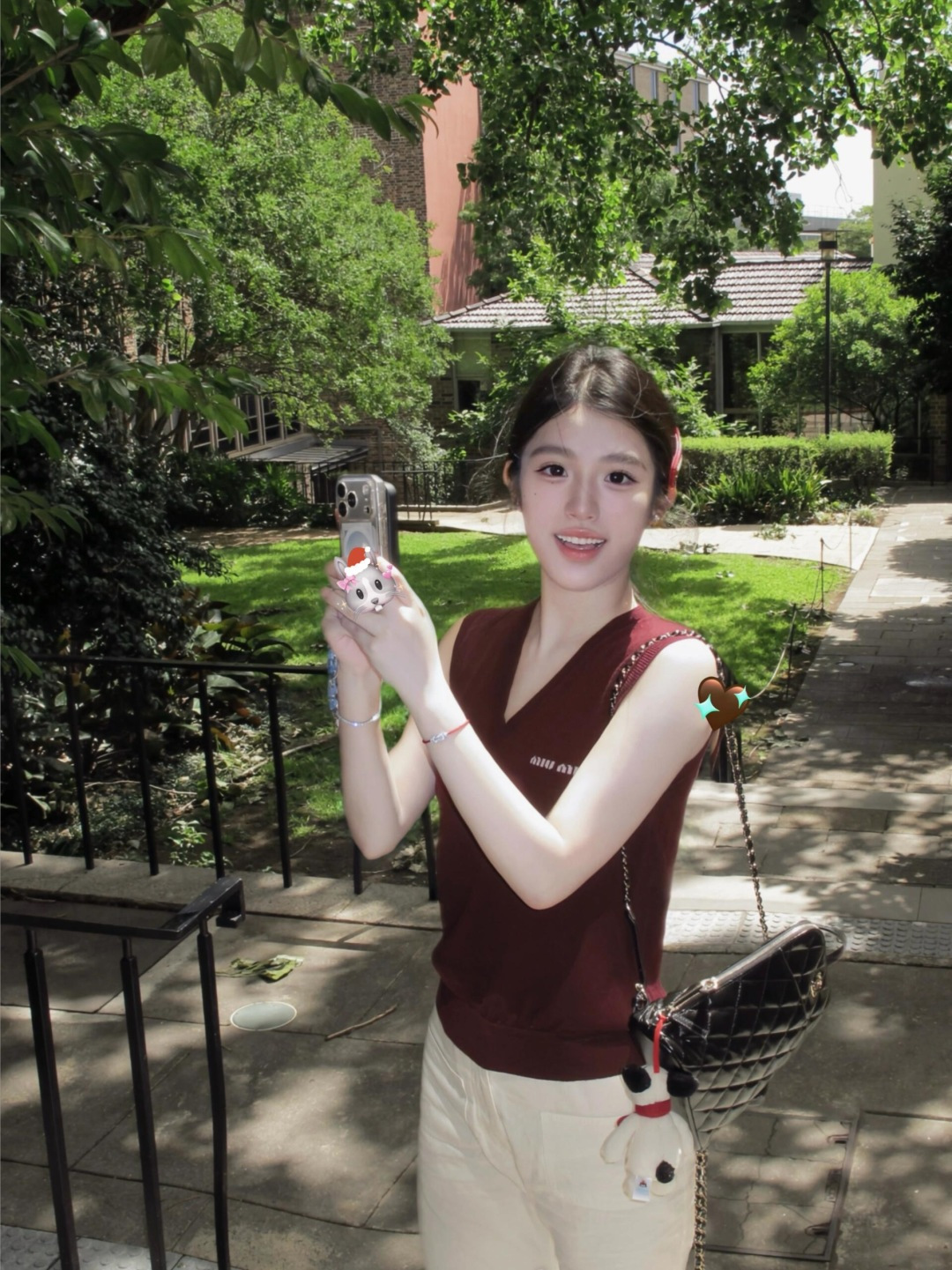 NO:697056,,,19860909,,,Women's clothing