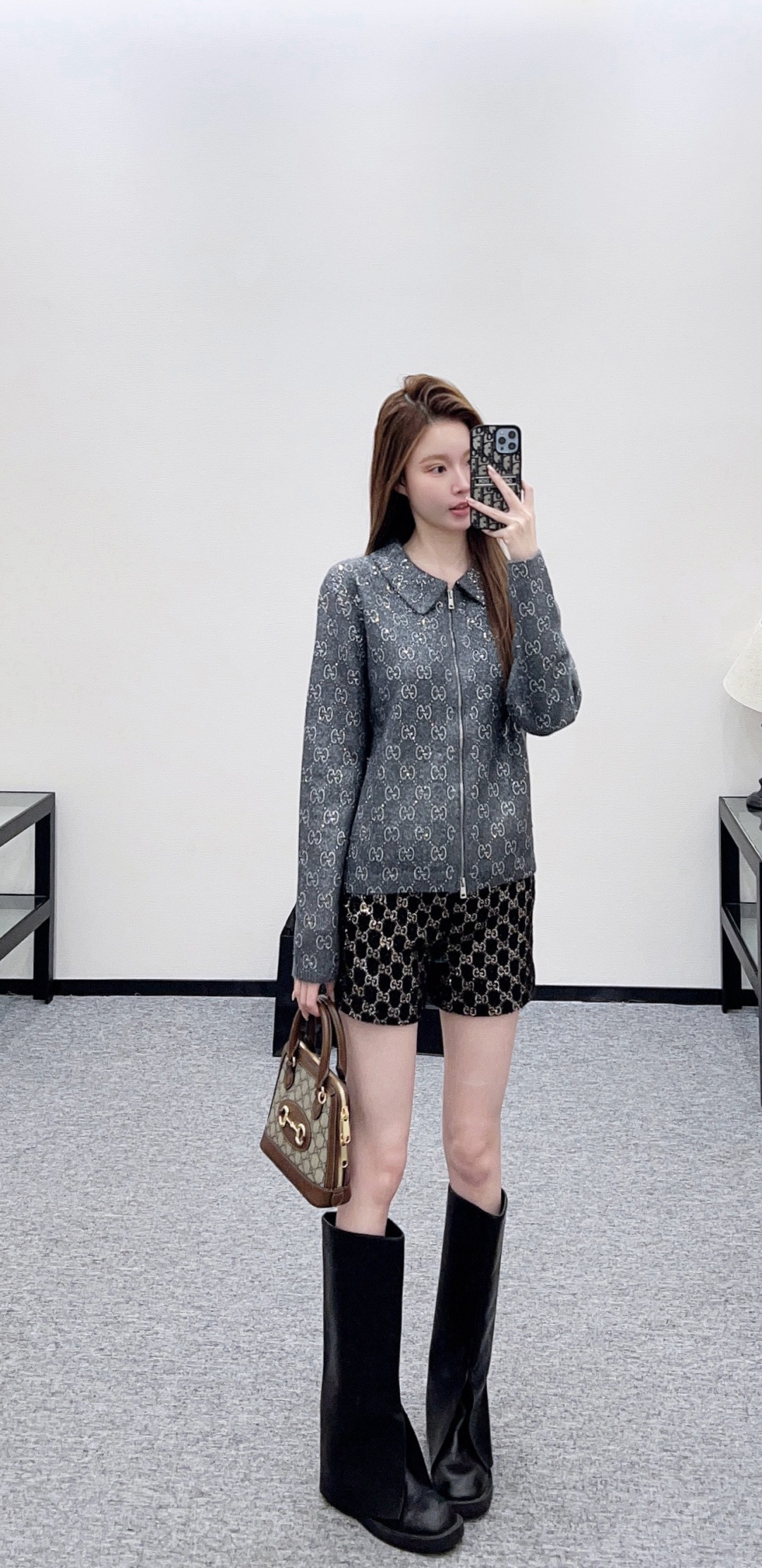 NO:697086,,,19860909,,,Women's clothing