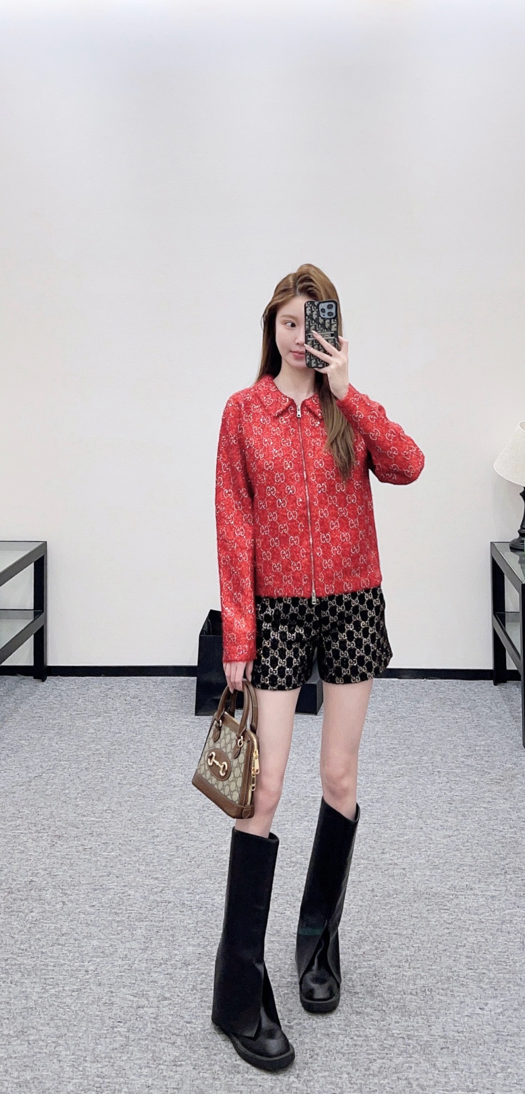 NO:697079,,,19860909,,,Women's clothing