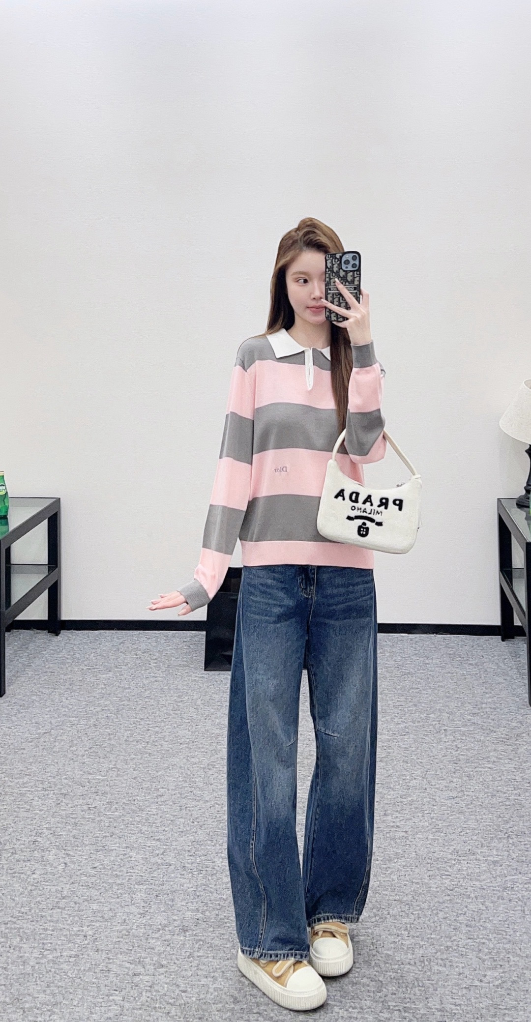 NO:697105,,,19860909,,,Women's clothing