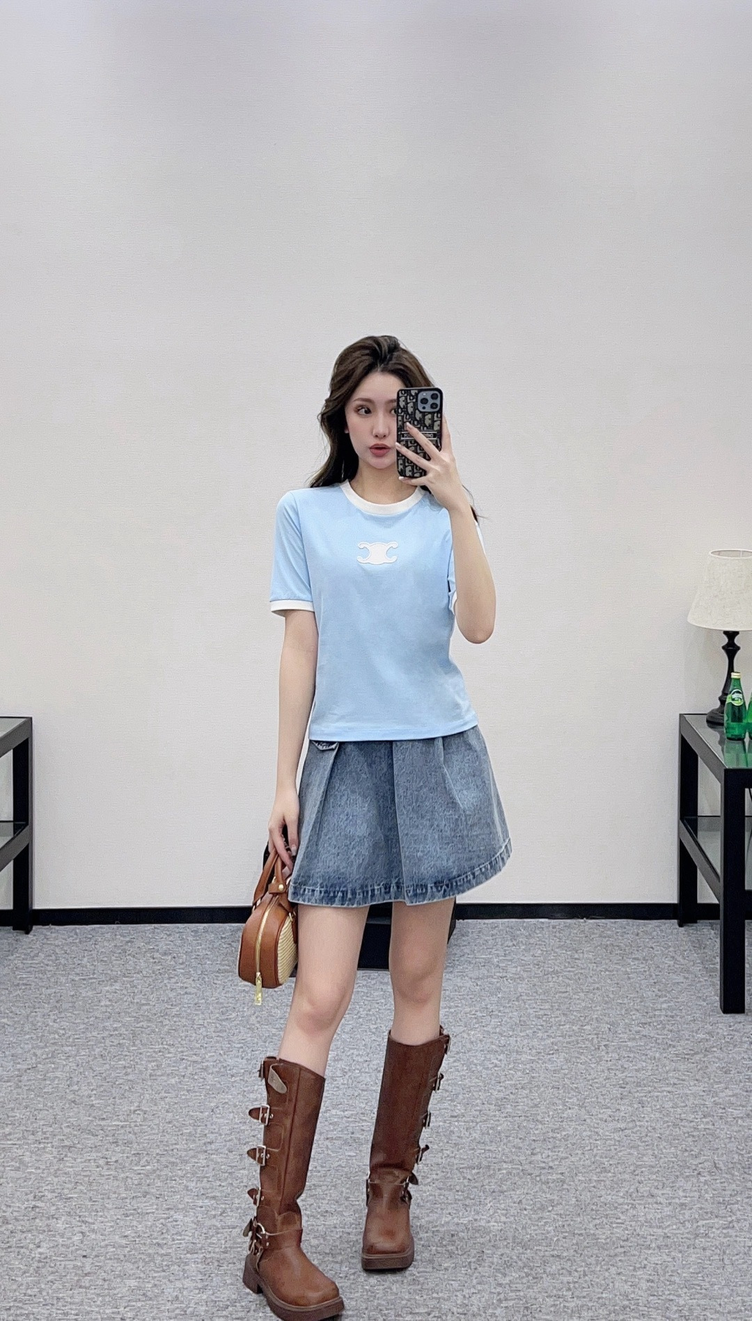 NO:697499,,,19860909,,,Women's clothing