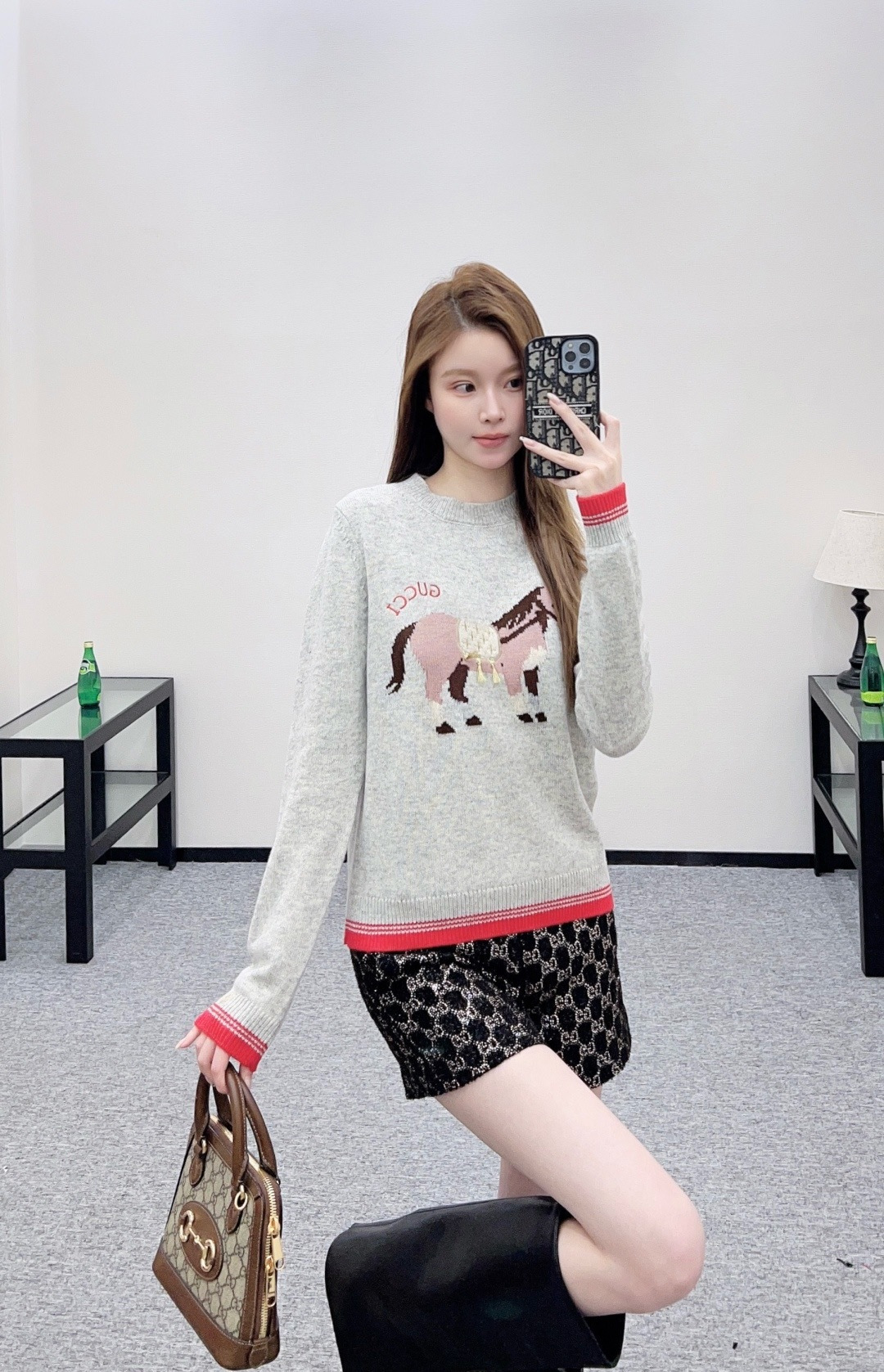 NO:707878,,,19860909,,,Women's clothing