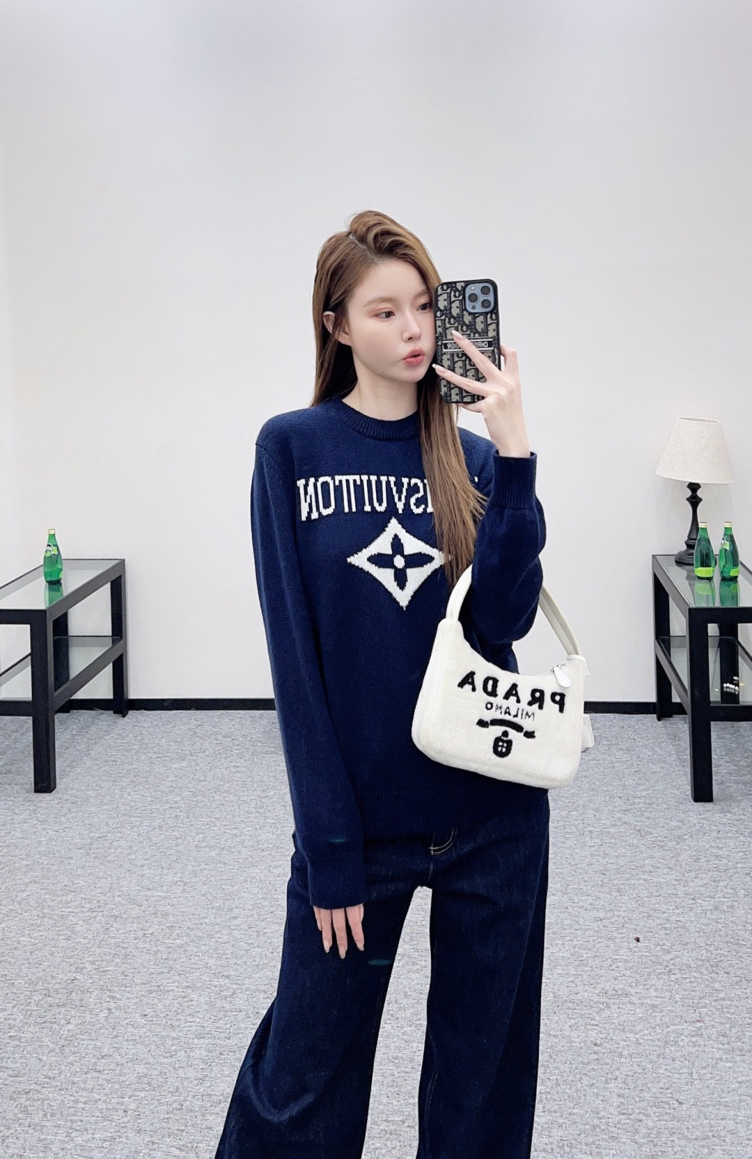 NO:707929,,,19860909,,,Women's clothing