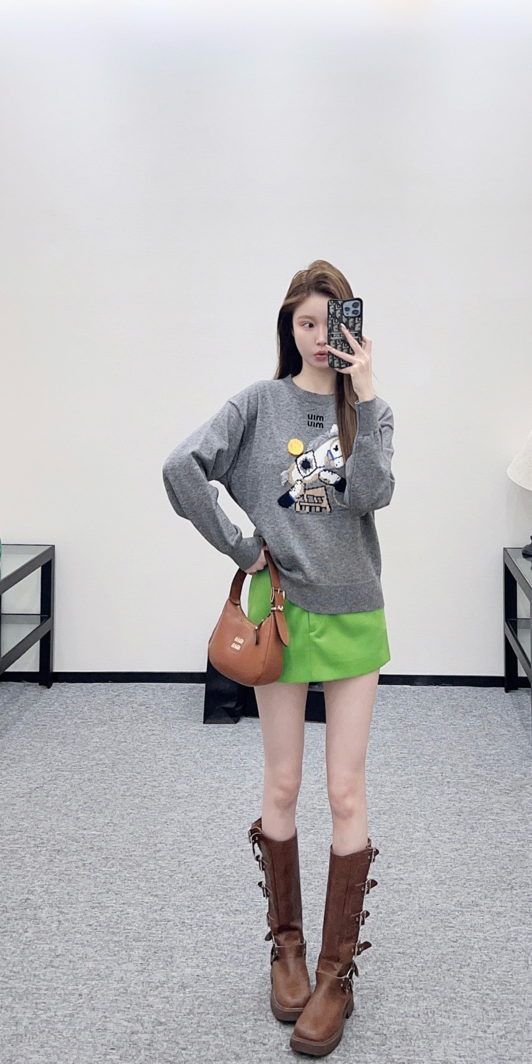 NO:707922,,,19860909,,,Women's clothing