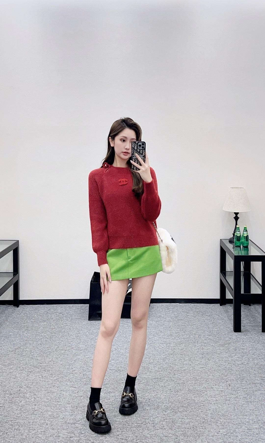 NO:707923,,,19860909,,,Women's clothing