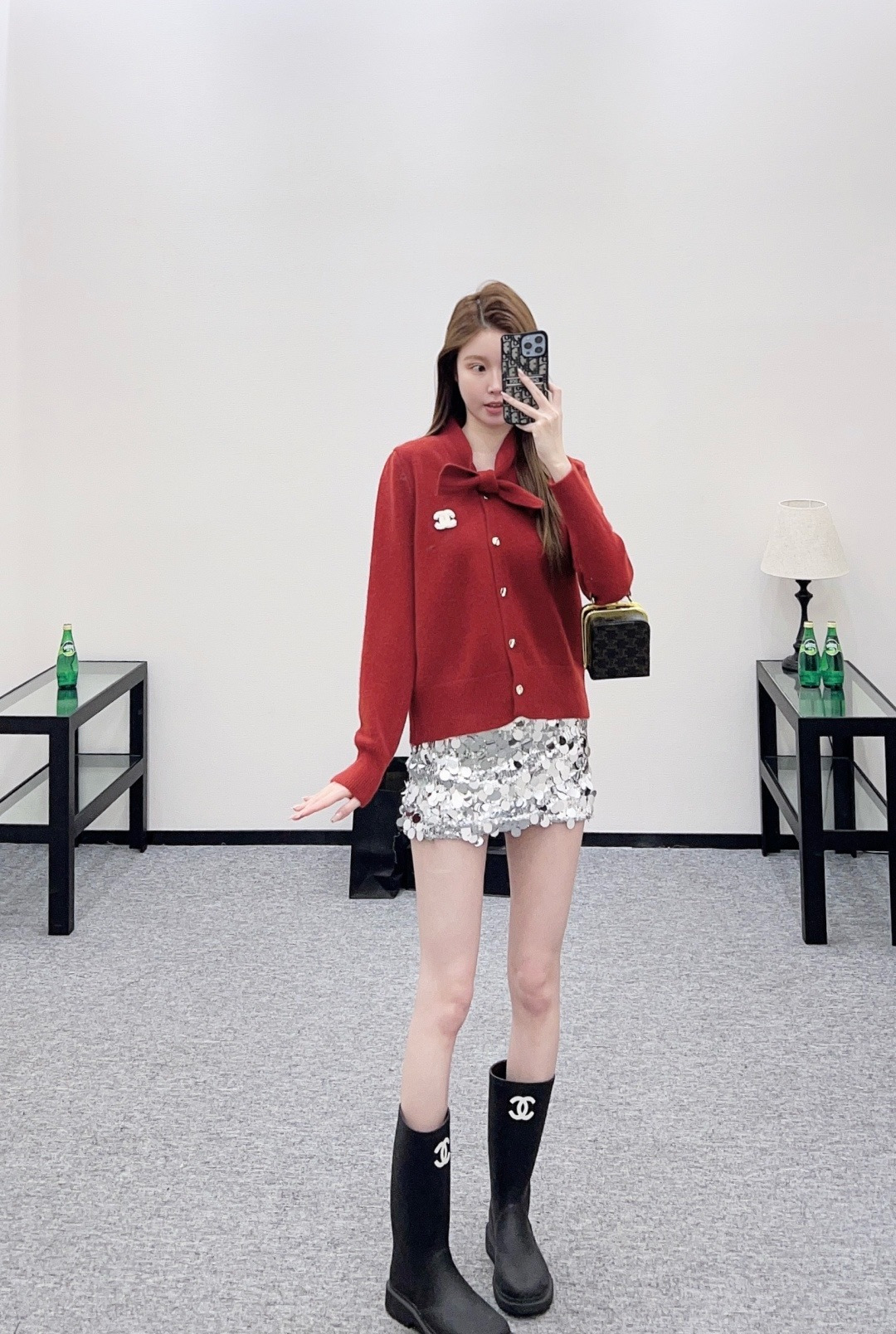 NO:707981,,,19860909,,,Women's clothing