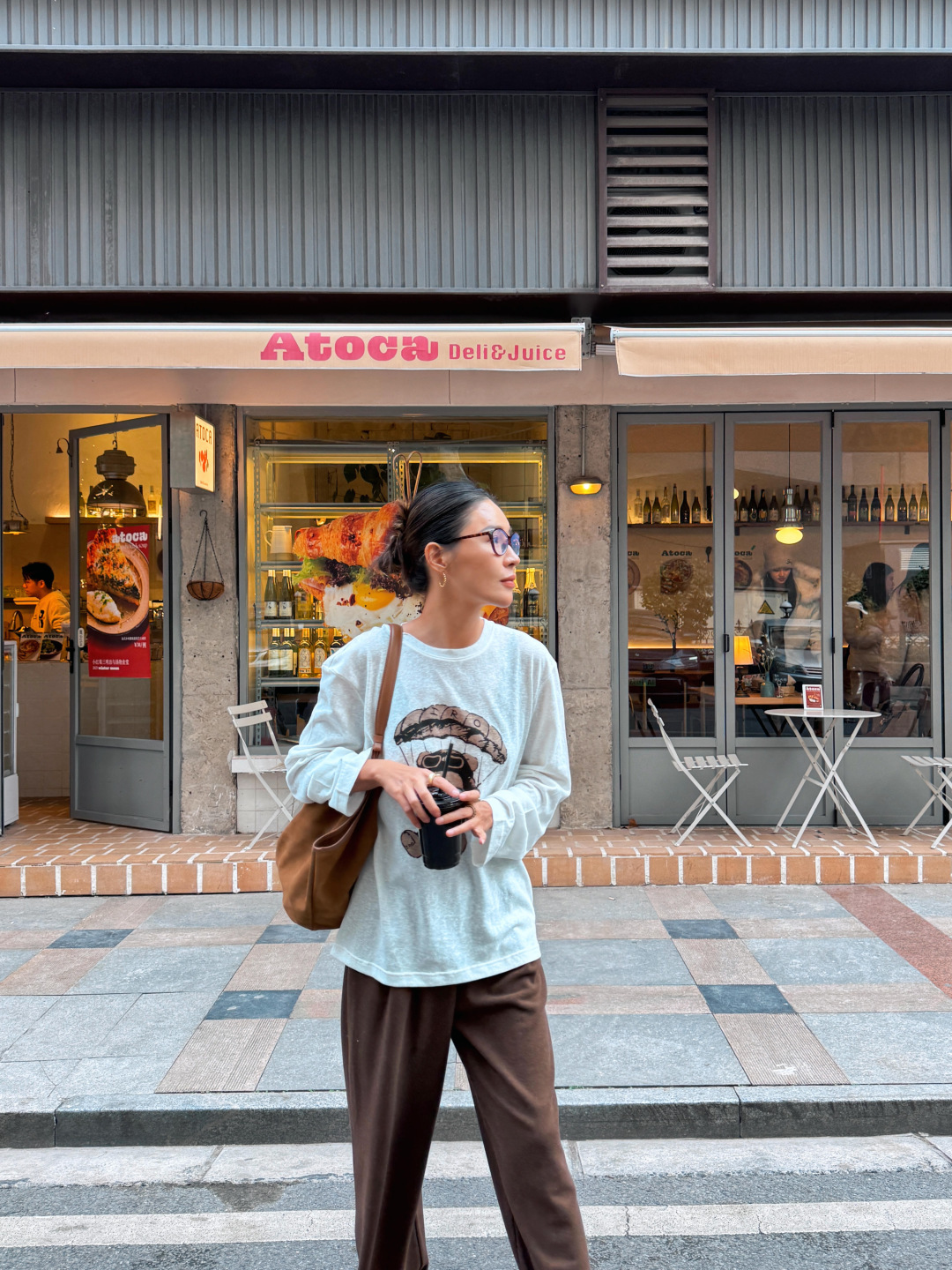 NO:708331,,,19860909,,,Women's clothing