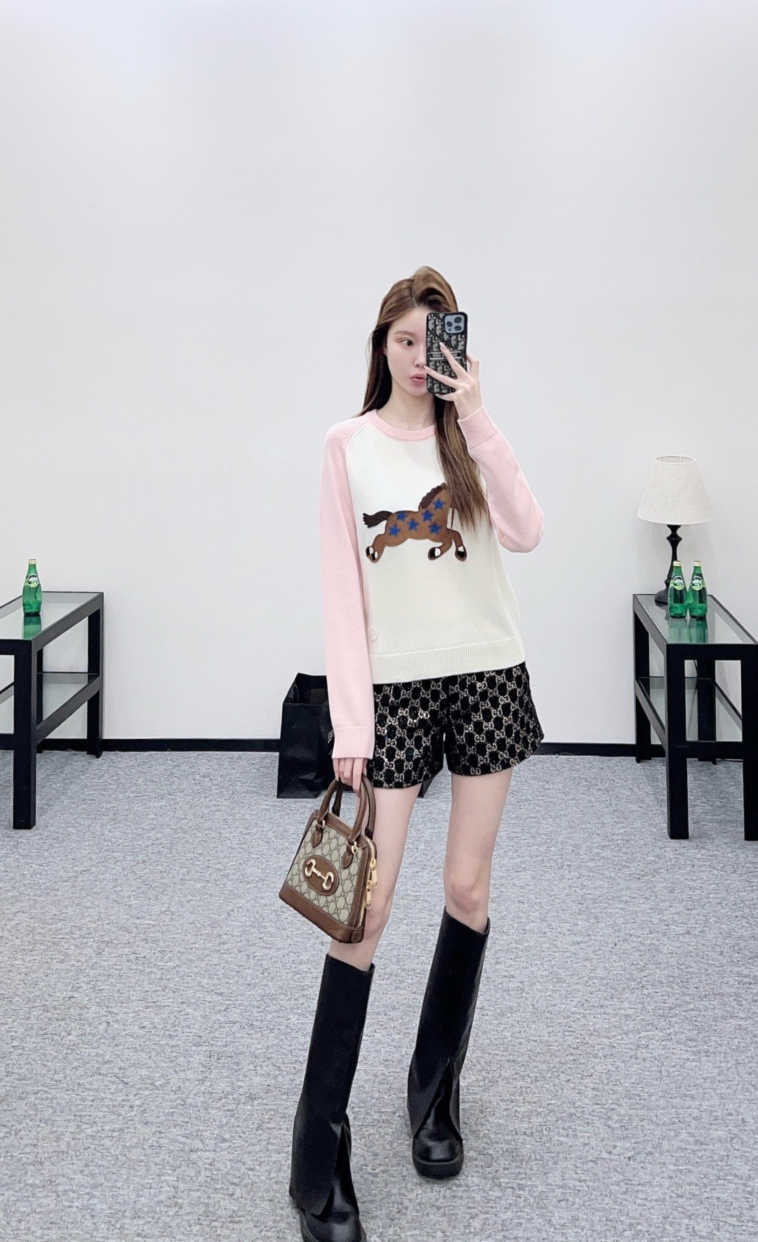 NO:708638,,,19860909,,,Women's clothing