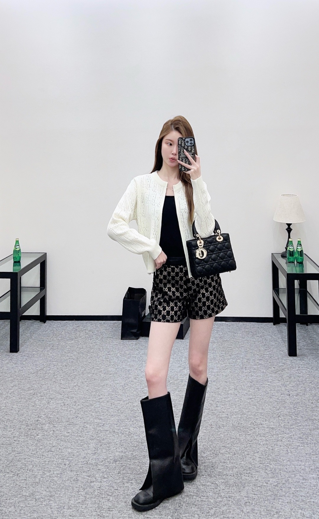 NO:709020,,,19860909,,,Women's clothing