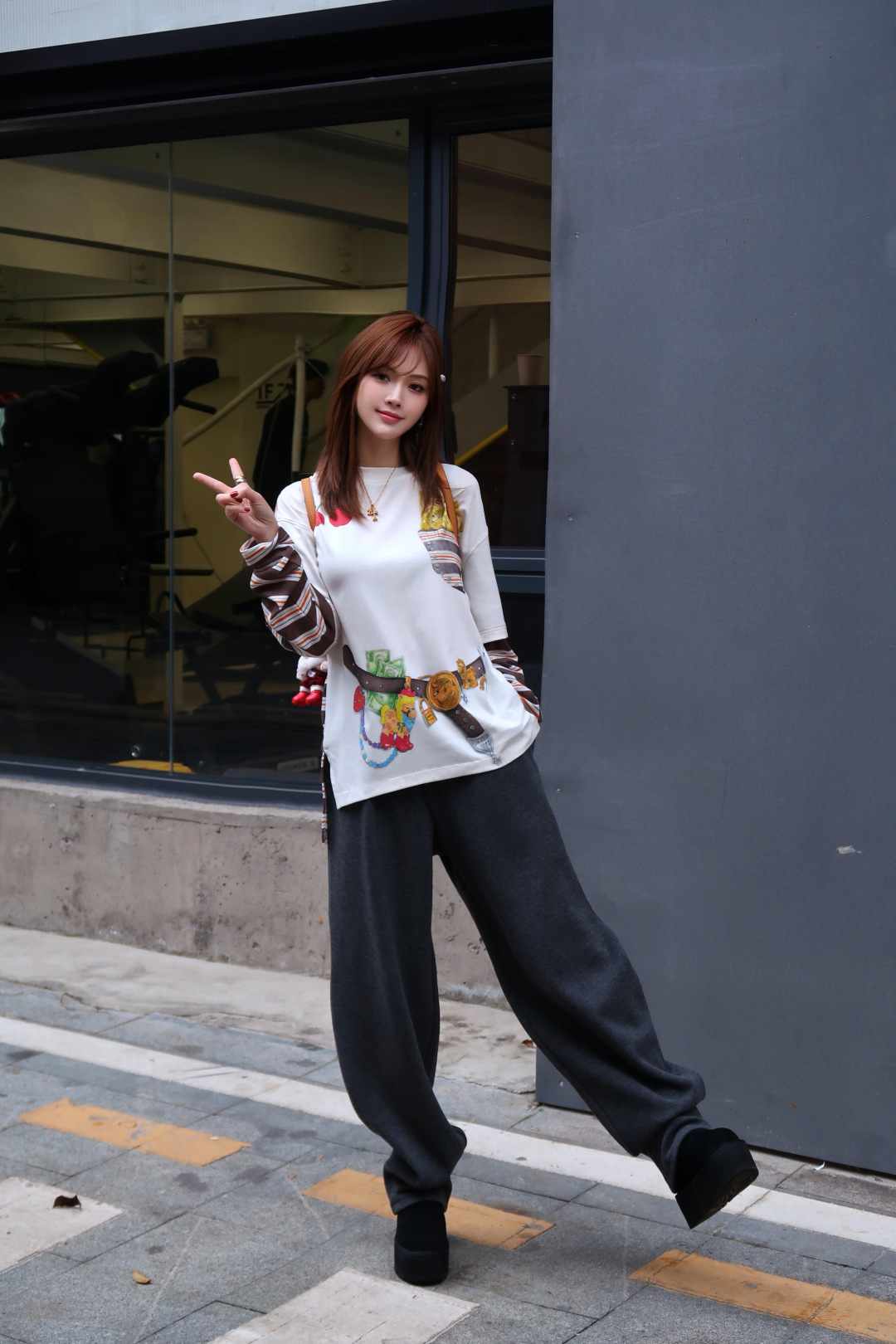 NO:709326,,,19860909,,,Women's clothing