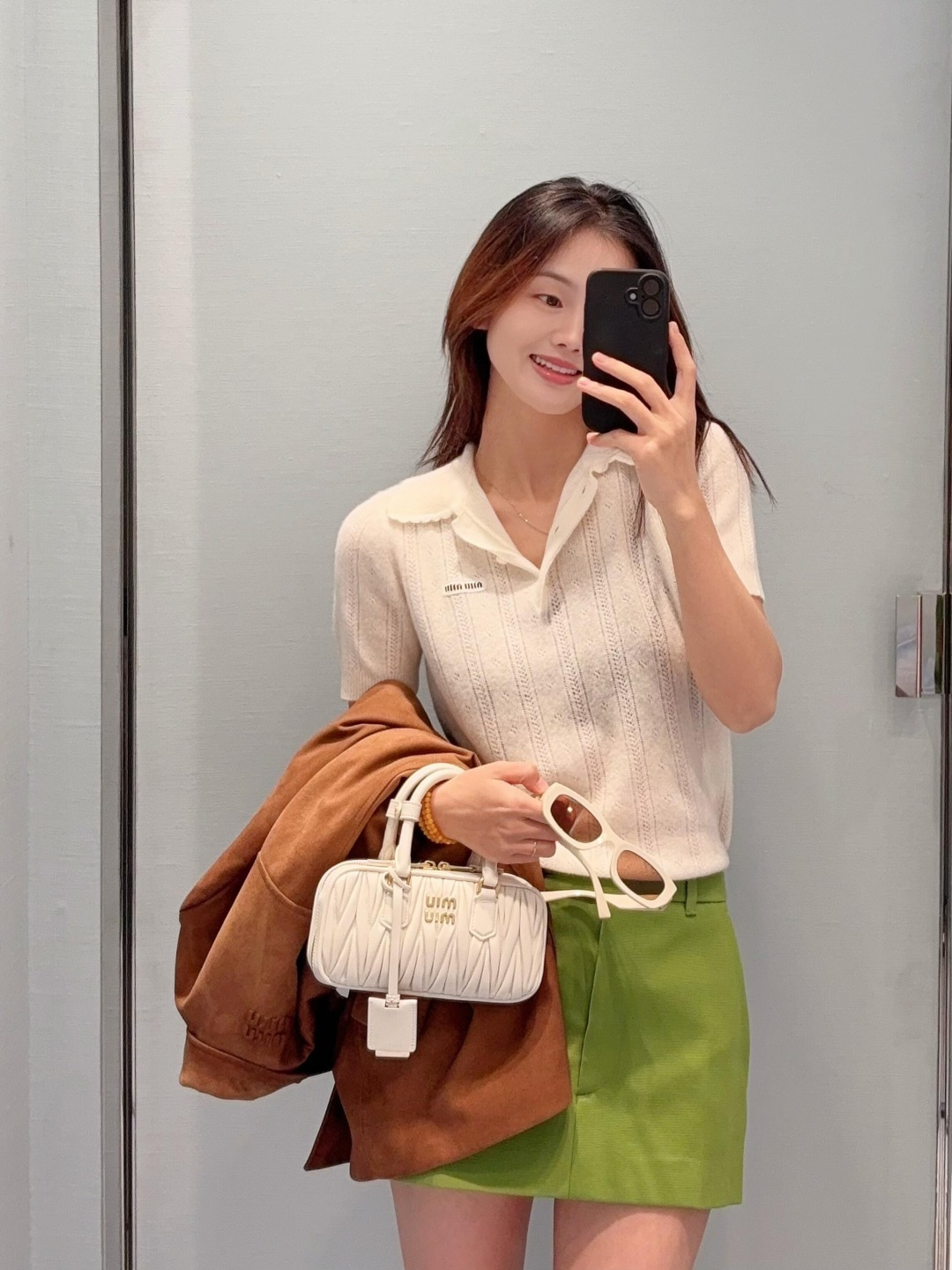 NO:709313,,,19860909,,,Women's clothing