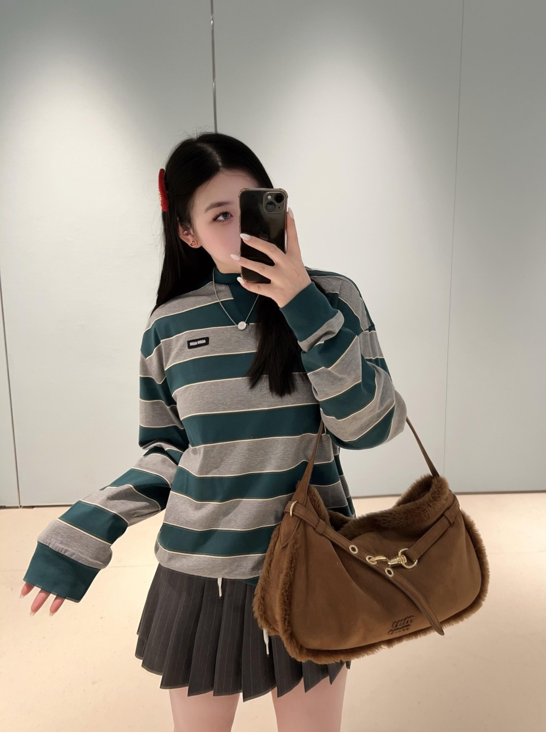 NO:709311,,,19860909,,,Women's clothing